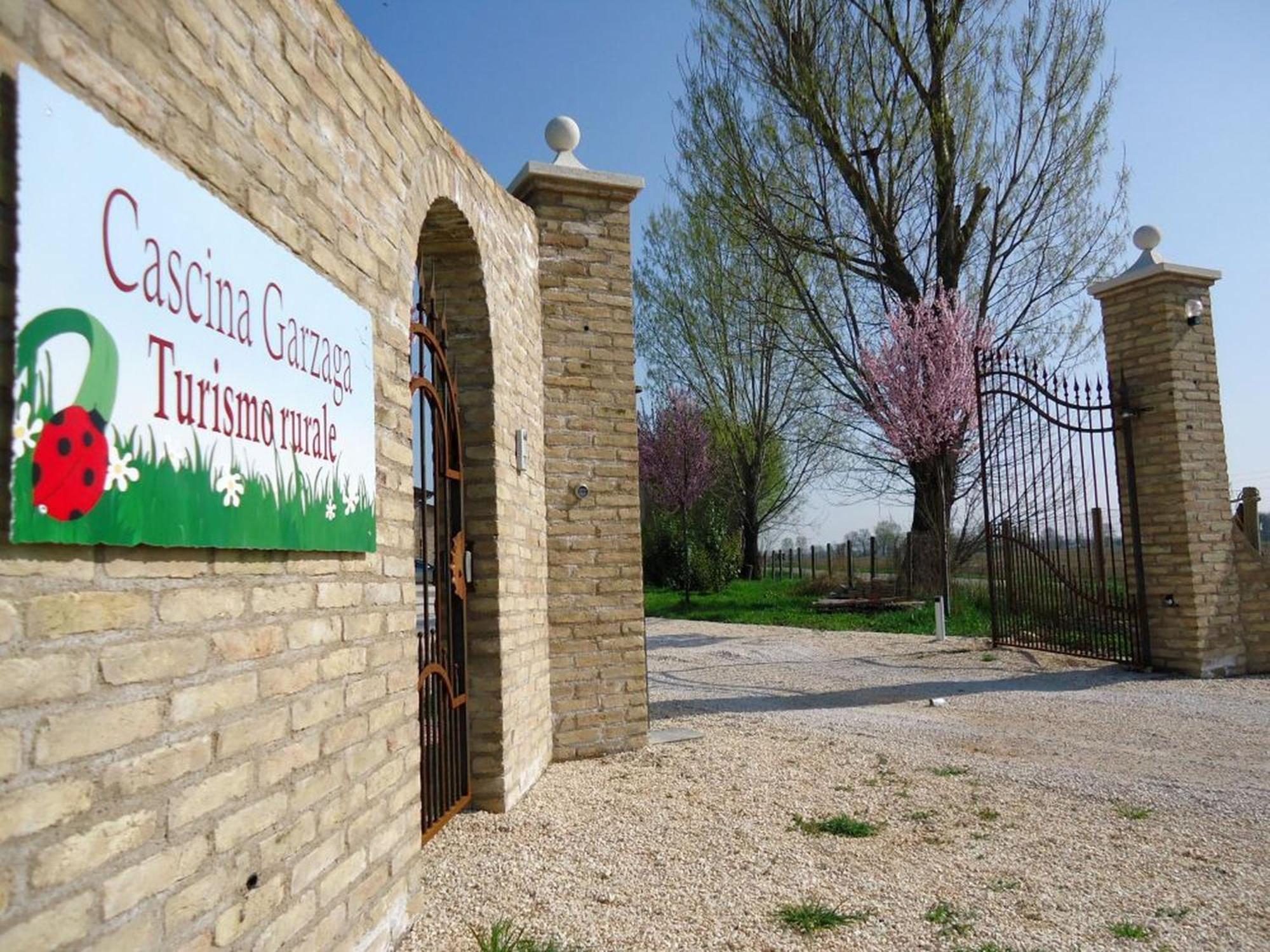 La Garzaga Turismo Rurale Ceresara Buitenkant foto
